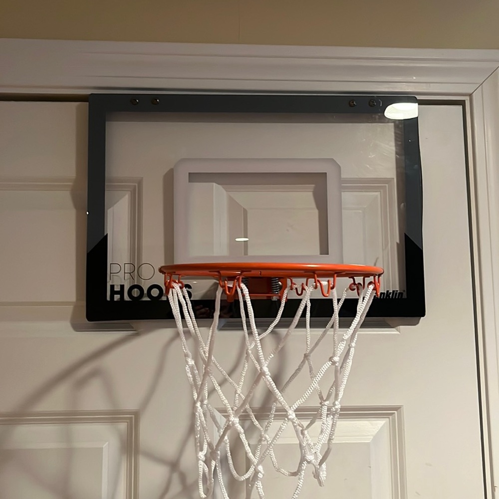 Mini indoor basketball hoop with ball